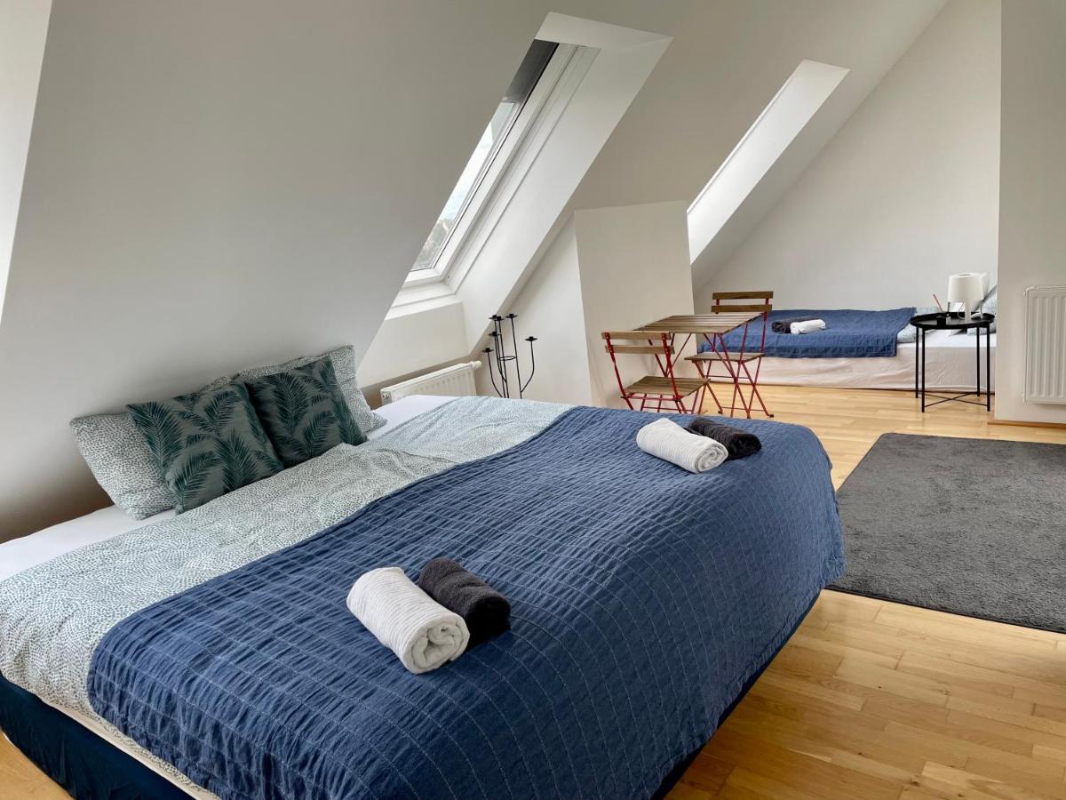 Eca Rooftop Live - Private Rooms & Serviced Apartments Viyana Oda fotoğraf