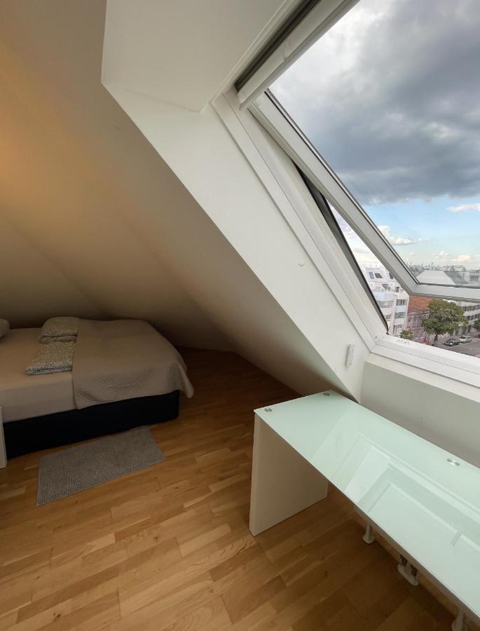 Eca Rooftop Live - Private Rooms & Serviced Apartments Viyana Dış mekan fotoğraf